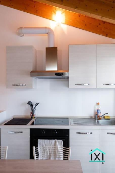 Travedona Loft By Lake Ixihome Esterno foto