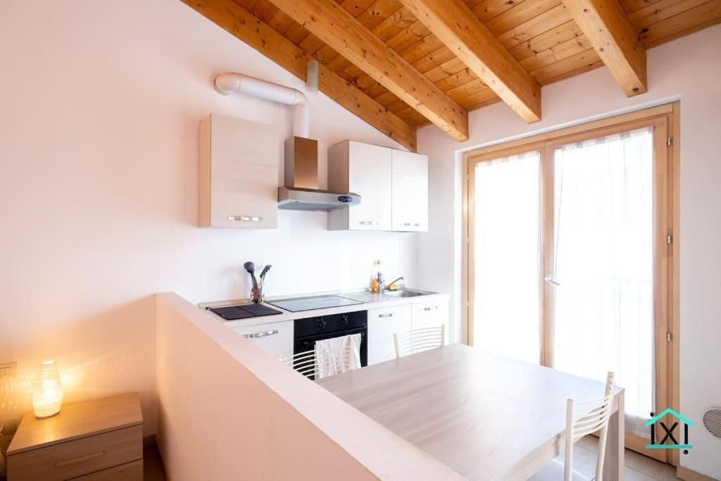 Travedona Loft By Lake Ixihome Esterno foto