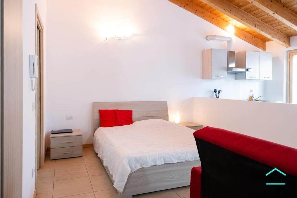 Travedona Loft By Lake Ixihome Esterno foto