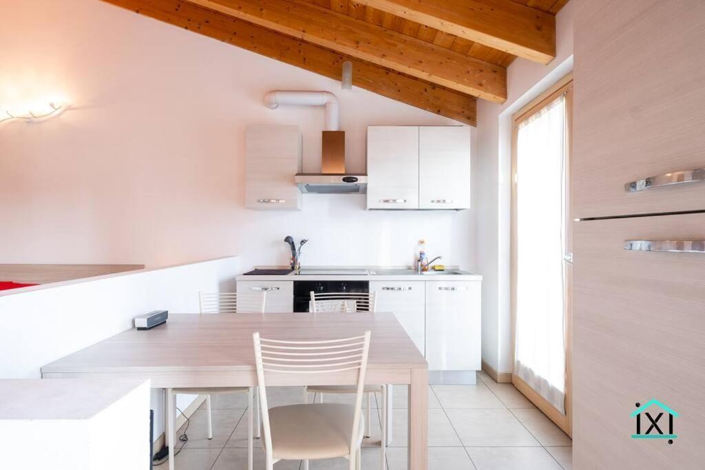 Travedona Loft By Lake Ixihome Esterno foto