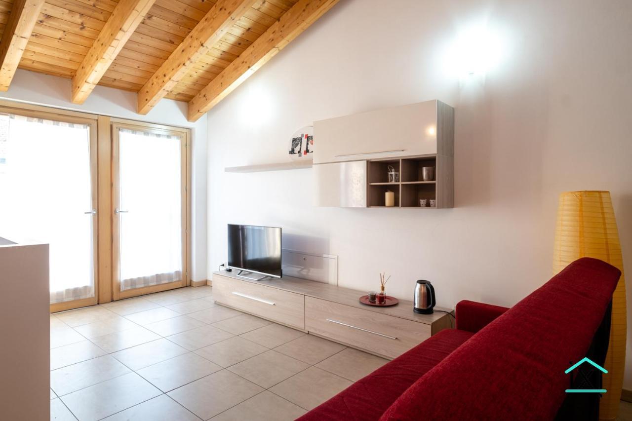 Travedona Loft By Lake Ixihome Esterno foto