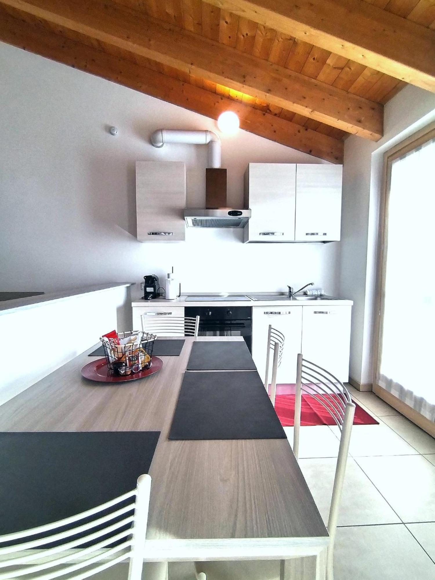 Travedona Loft By Lake Ixihome Esterno foto