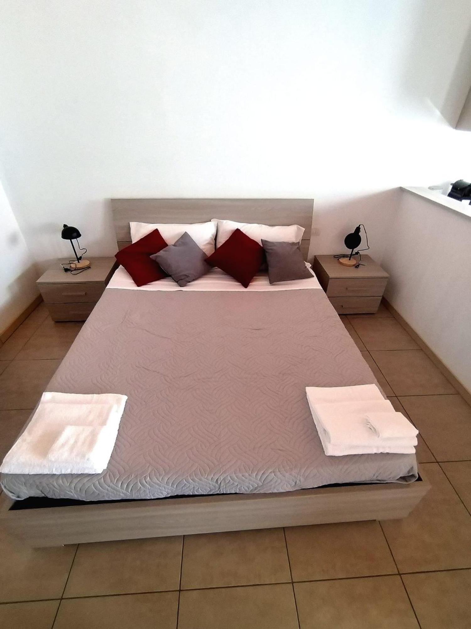 Travedona Loft By Lake Ixihome Esterno foto