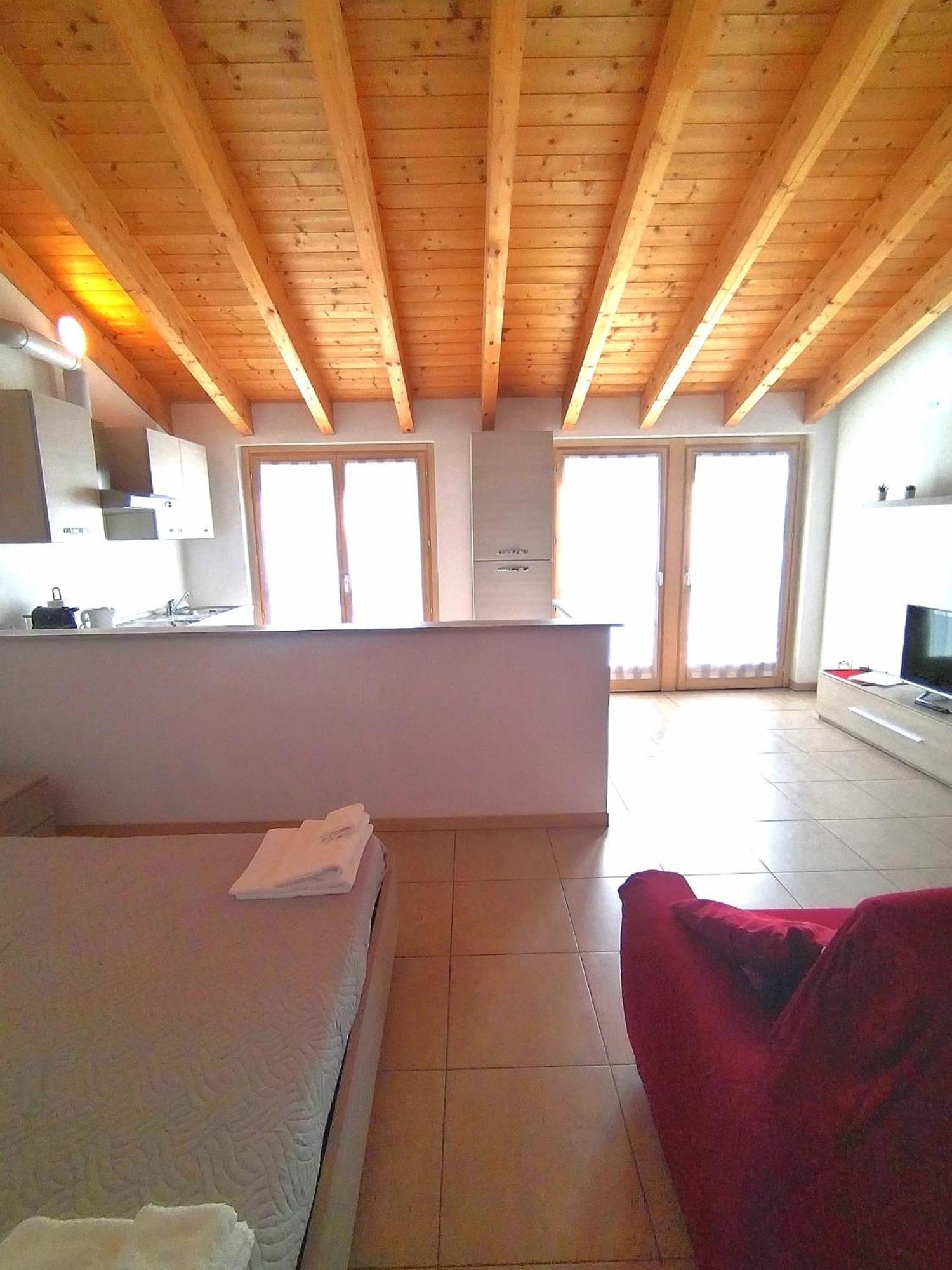 Travedona Loft By Lake Ixihome Esterno foto